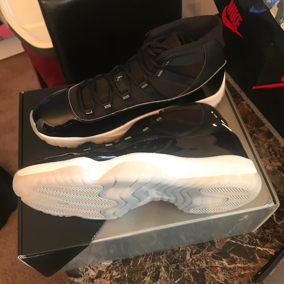 Jordan 11 Retro Jubilee 25th Anniversary Sz. 15 - Picture 5 of 6